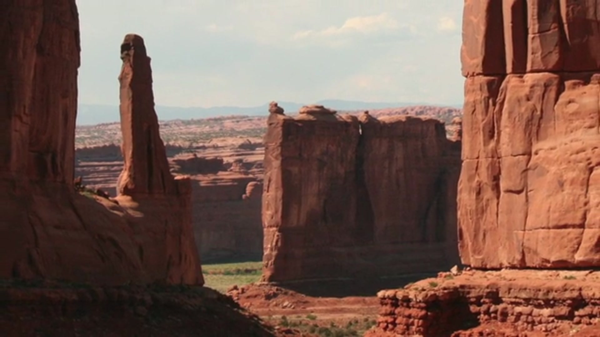 Step 1 — Simplifying Landscape and Color Harmony (video frame from the lesson)