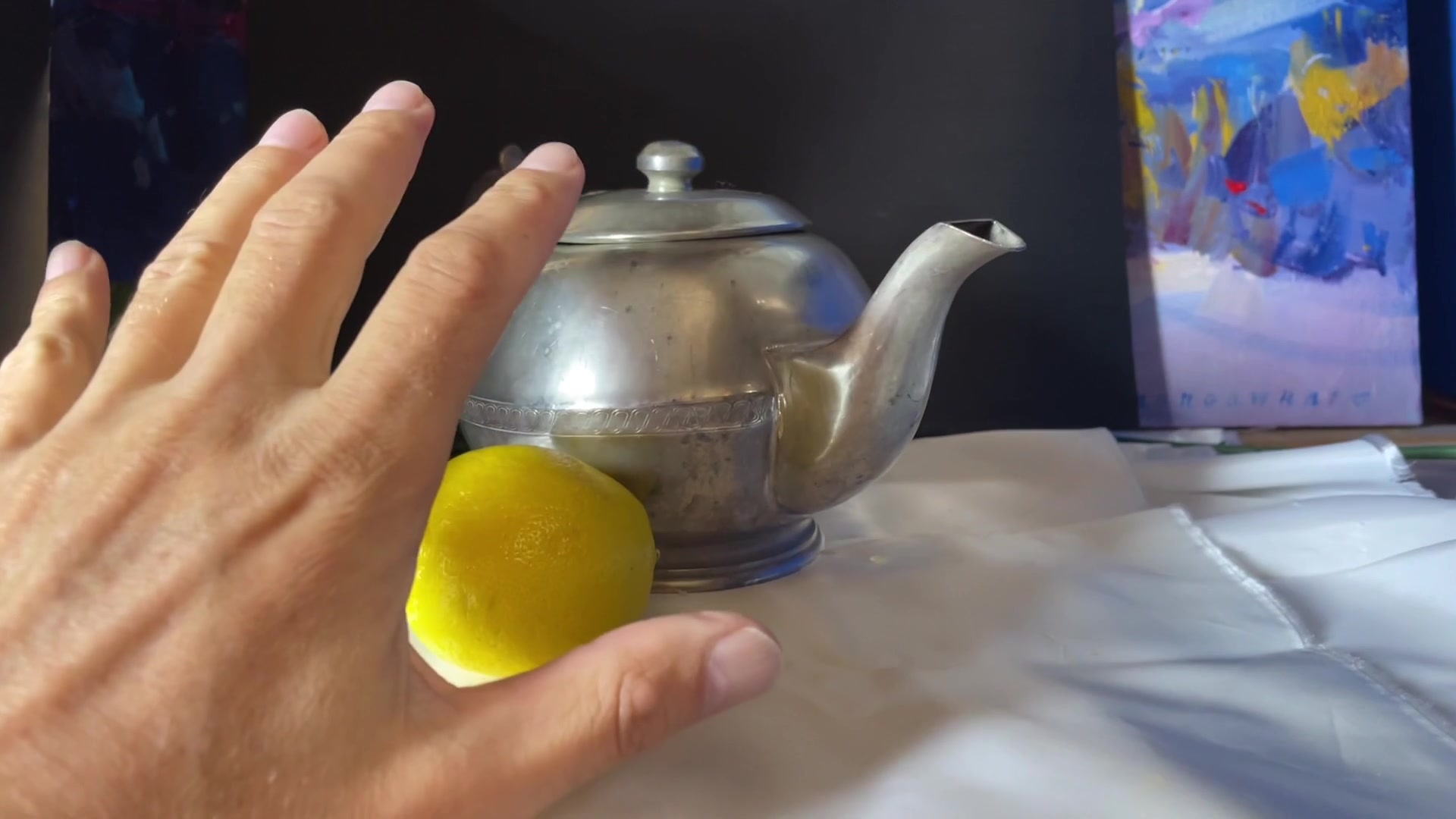 Step 3 — Composition tips (video frame from the lesson)