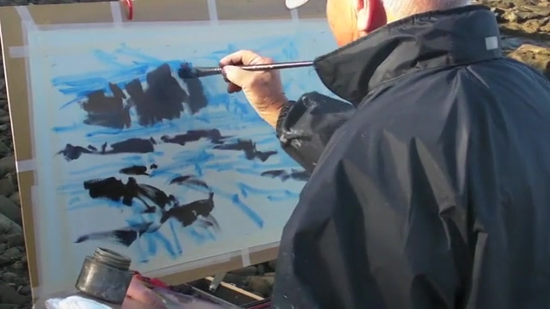 Step 5 — Capturing shadows and light patterns (video frame from the lesson)